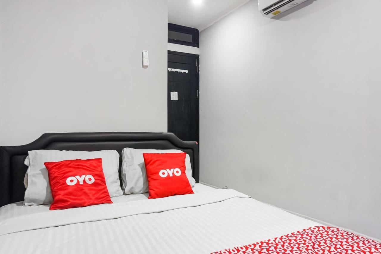 Collection O 91131 New V1 Hotel Jakarta Exterior foto